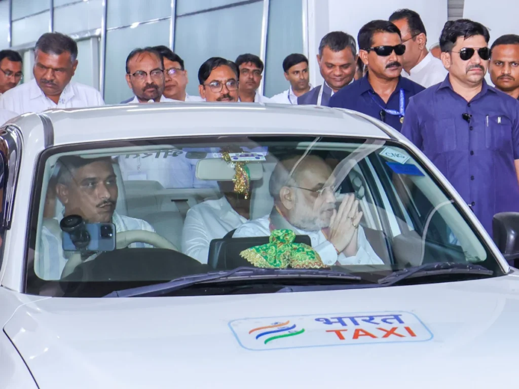 the-cooperative-revolution-bharat-taxi-challenges-incumbent-giants-in-indias-11-billion-ride-hailing-arena