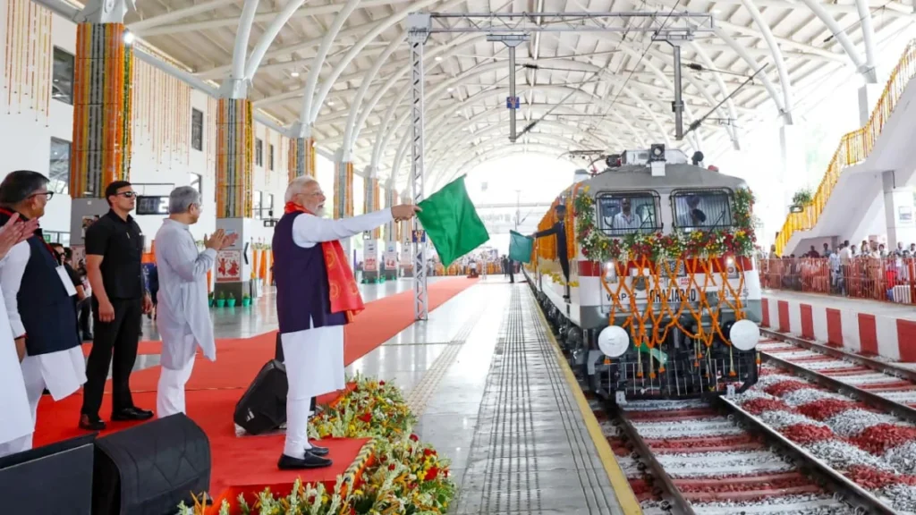 indias-railway-revolution-a-decadal-journey-to-global-electrification-leadership