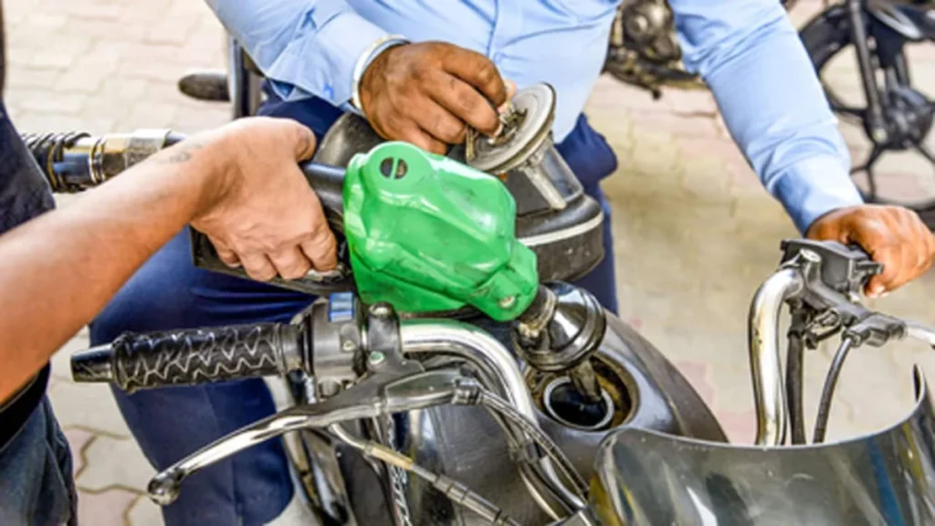 nayara-energy-slashes-fuel-prices-petrol-down-by-rs-5-diesel-by-rs-3-amid-global-crude-easing