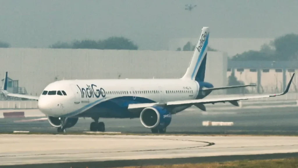 security-alert-investigation-launched-after-bomb-threat-note-discovered-on-indigo-flight