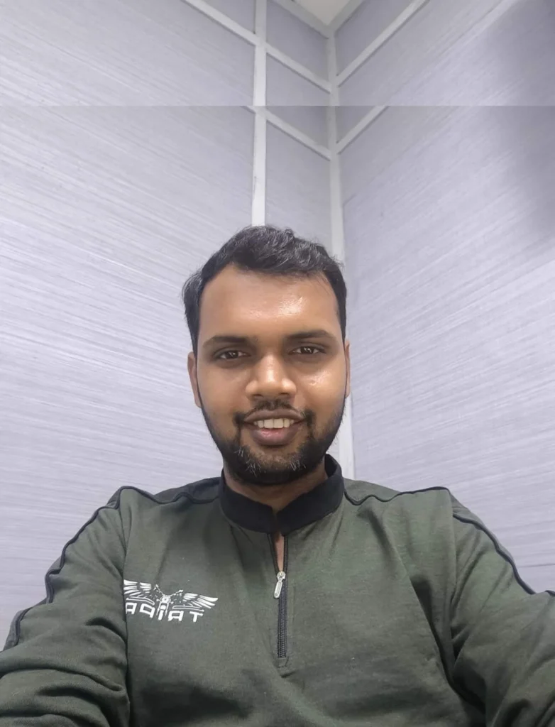 the-architect-of-informed-narratives-a-profile-of-akash-sinhas-decade-long-journalistic-journey
