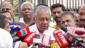wayanad-tragedy-opposition-leader-pinarayi-vijayan-inspects-landslide-site-as-death-toll-climbs