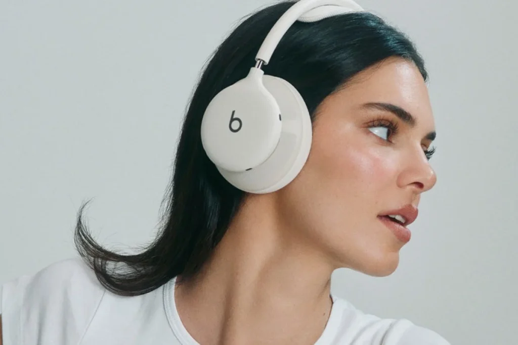 beats-unveils-the-360-a-paradigm-shift-in-fitness-focused-audio-engineering