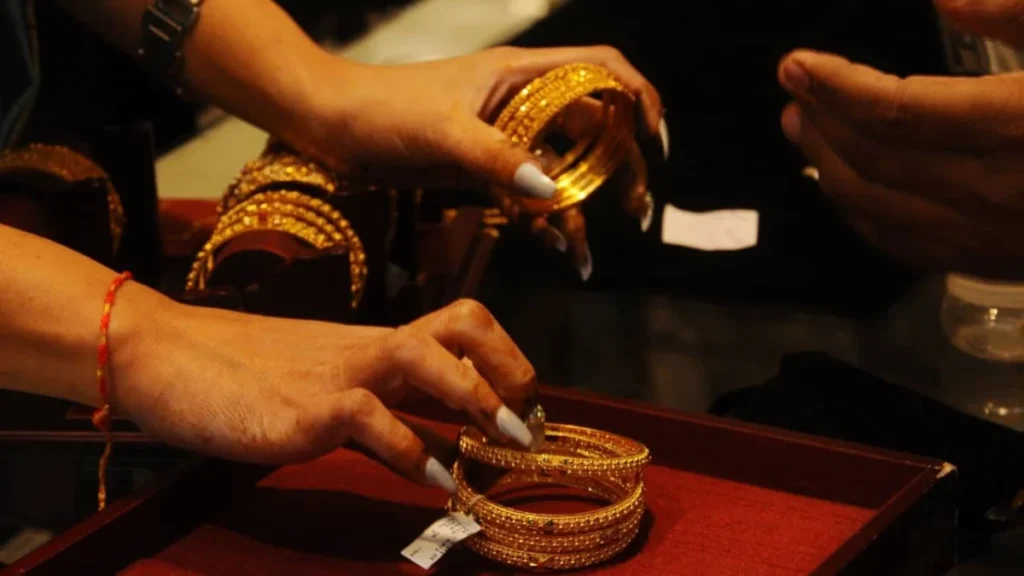 gold-prices-witness-a-correction-analyzing-the-market-trends-of-september-21-2026
