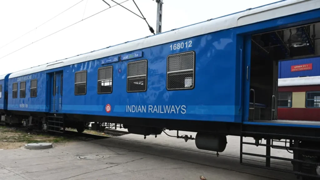 indian-railways-freight-surge-a-strategic-analysis-of-august-performance-and-economic-resilience