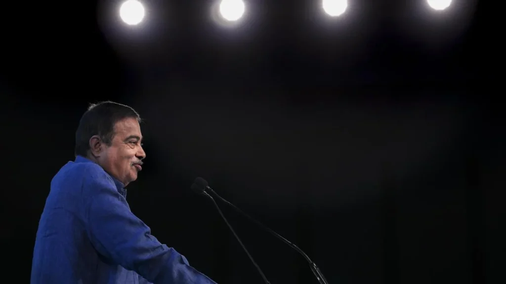 mumbais-traffic-paradox-nitin-gadkari-calls-for-infrastructure-overhaul-after-personal-transit-delay