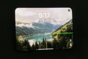 apple-addresses-early-iphone-duo-display-concerns-a-deep-dive-into-the-foldable-crisis