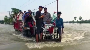 bihar-under-siege-record-breaking-floods-breach-gandak-embankments-triggering-mass-evacuations